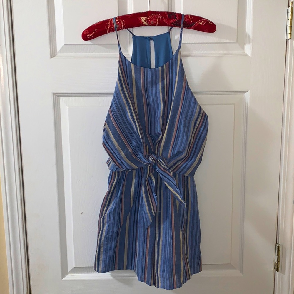 Size small cute romper! Worn once